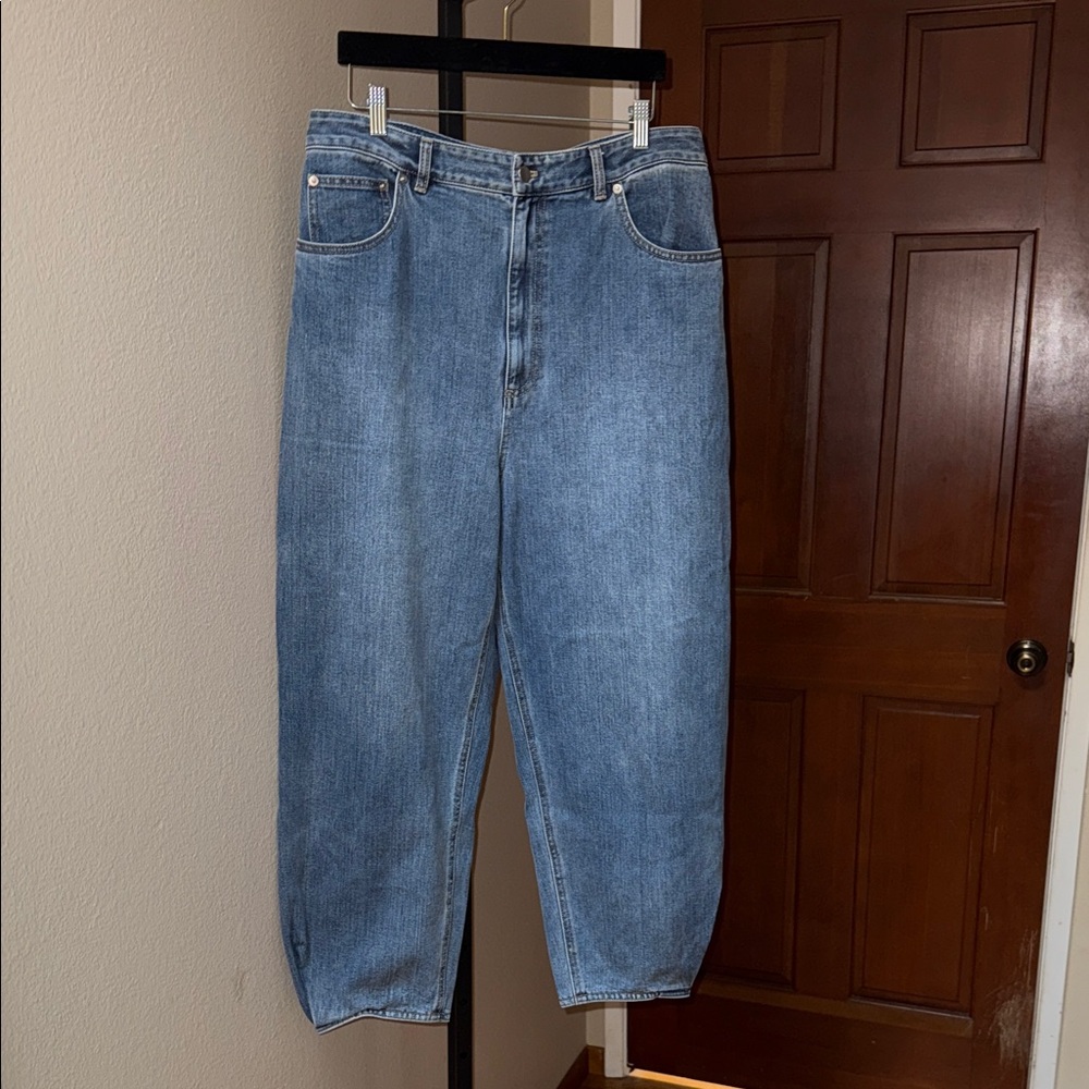 Tibi Brancusi Barrel Leg Light Blue Wash Denim Jeans 100% Cotton Women’s Size 32